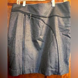 NWT Bebe Zip Detail Pencil Skirt